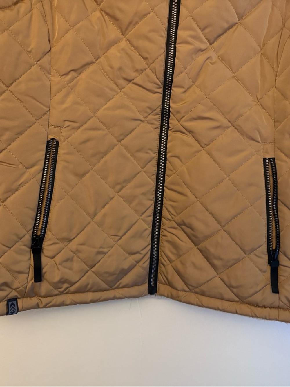 Free Country Quilted Fleece-Lined Reversible Vest in Camel - Picture 3 of 6